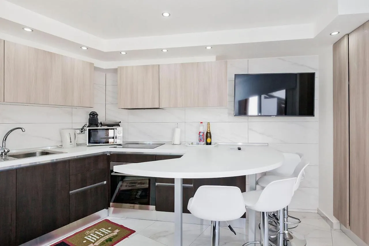 Apartamento Sara En Playa De Las Americas - Sara Vacation Arona  Spain